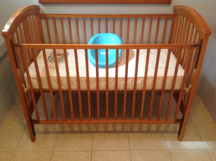 Emoo Online Classifieds For Sale Baby Crib Baby Cradle And