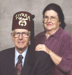 Joyce and Robert Armstrong | Obituary