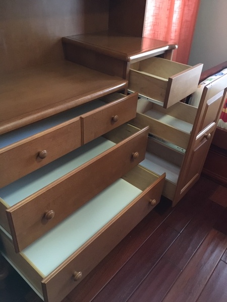 Emoo Online Classifieds Furniture Bedroom Dresser Or Changing Table With Hutch