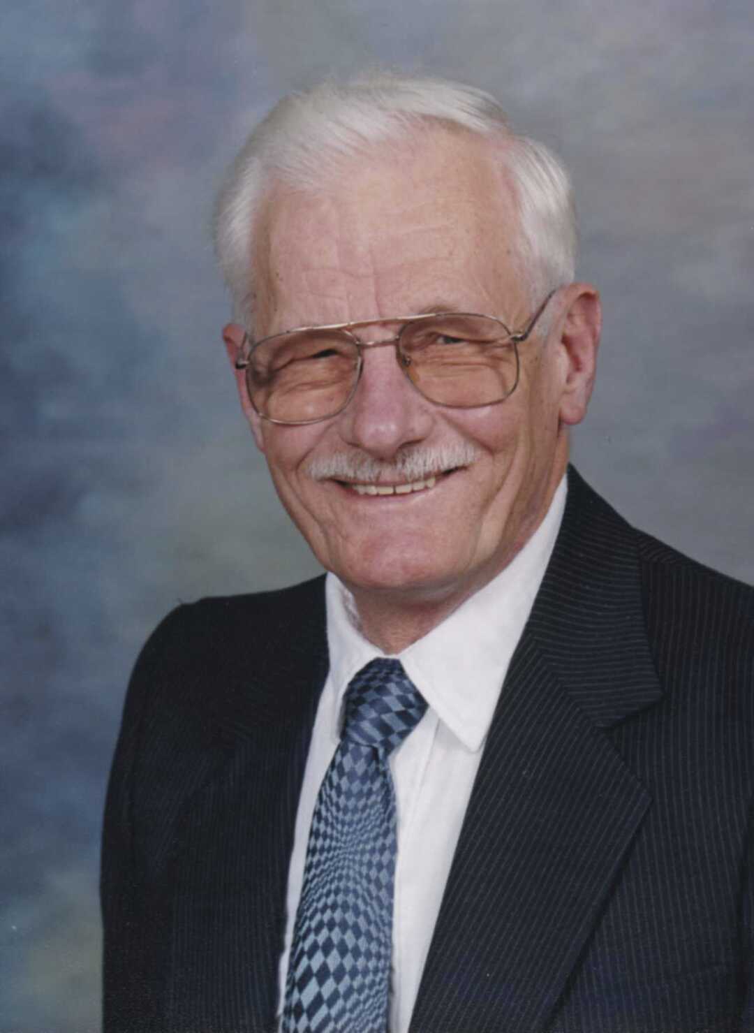 Frank P. SAWATSKY Obituary St. Catharines Standard